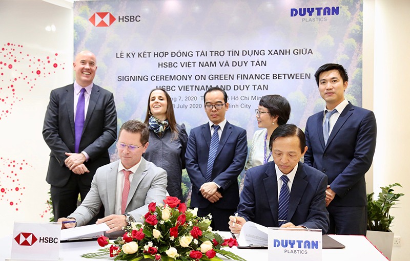 hsbc vietnam and duy tan green financing signing ceremony hsbc vietnam and duy tan green financing signing ceremony